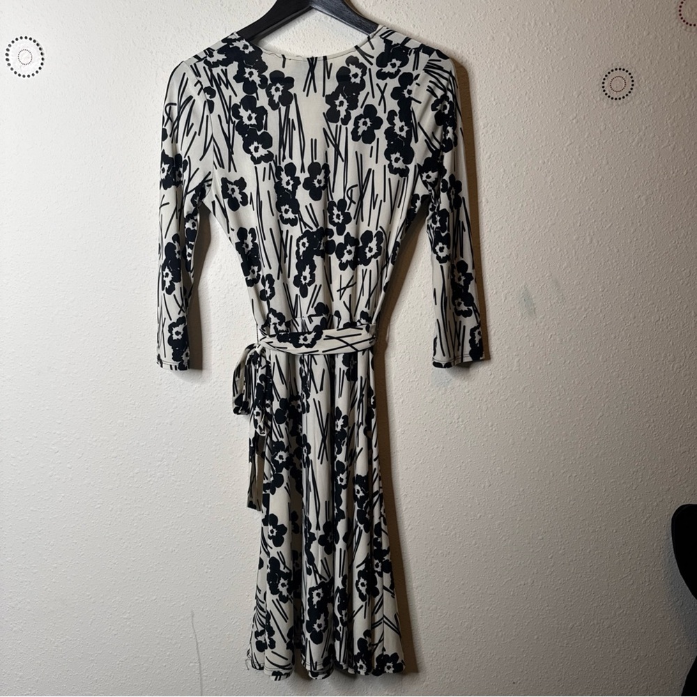 Leota wrap dress Floral Black and White unlined